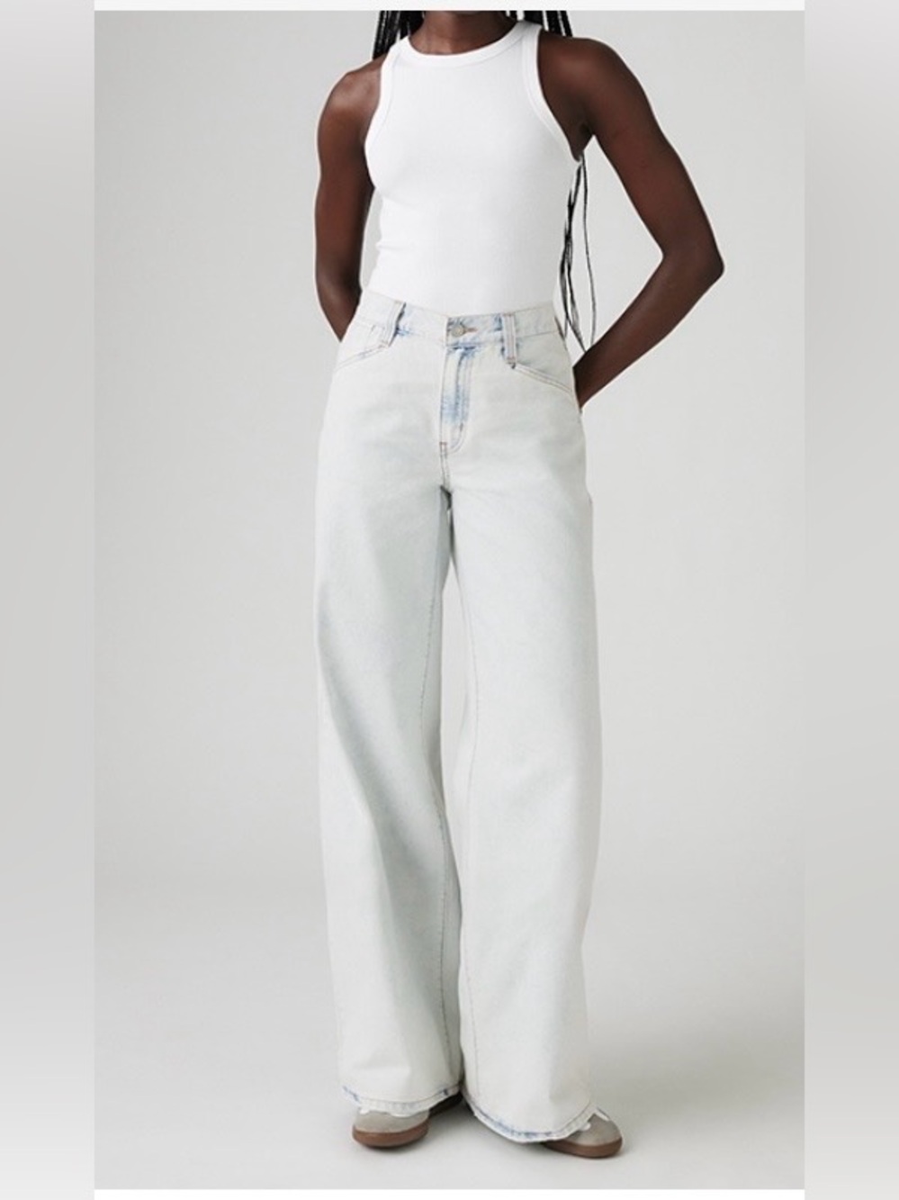 🆕 Women's Mid Rise Cotton 94 Baggy Jeans. Size 31X31. NWT
